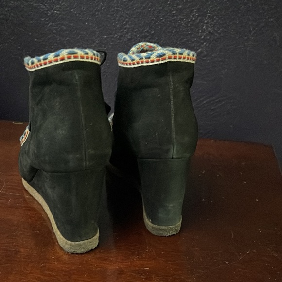 Pair of Women’s Black Suede Edge Boots size 39/9 by F-Troupe London - Picture 4 of 11